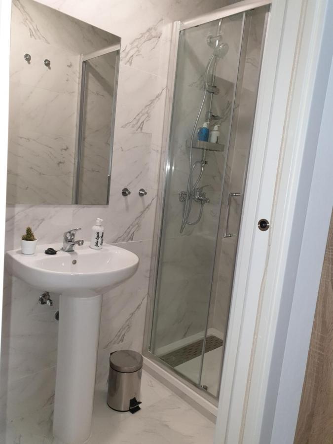 Norte Oviedo Rooms Madrid Eksteriør bilde
